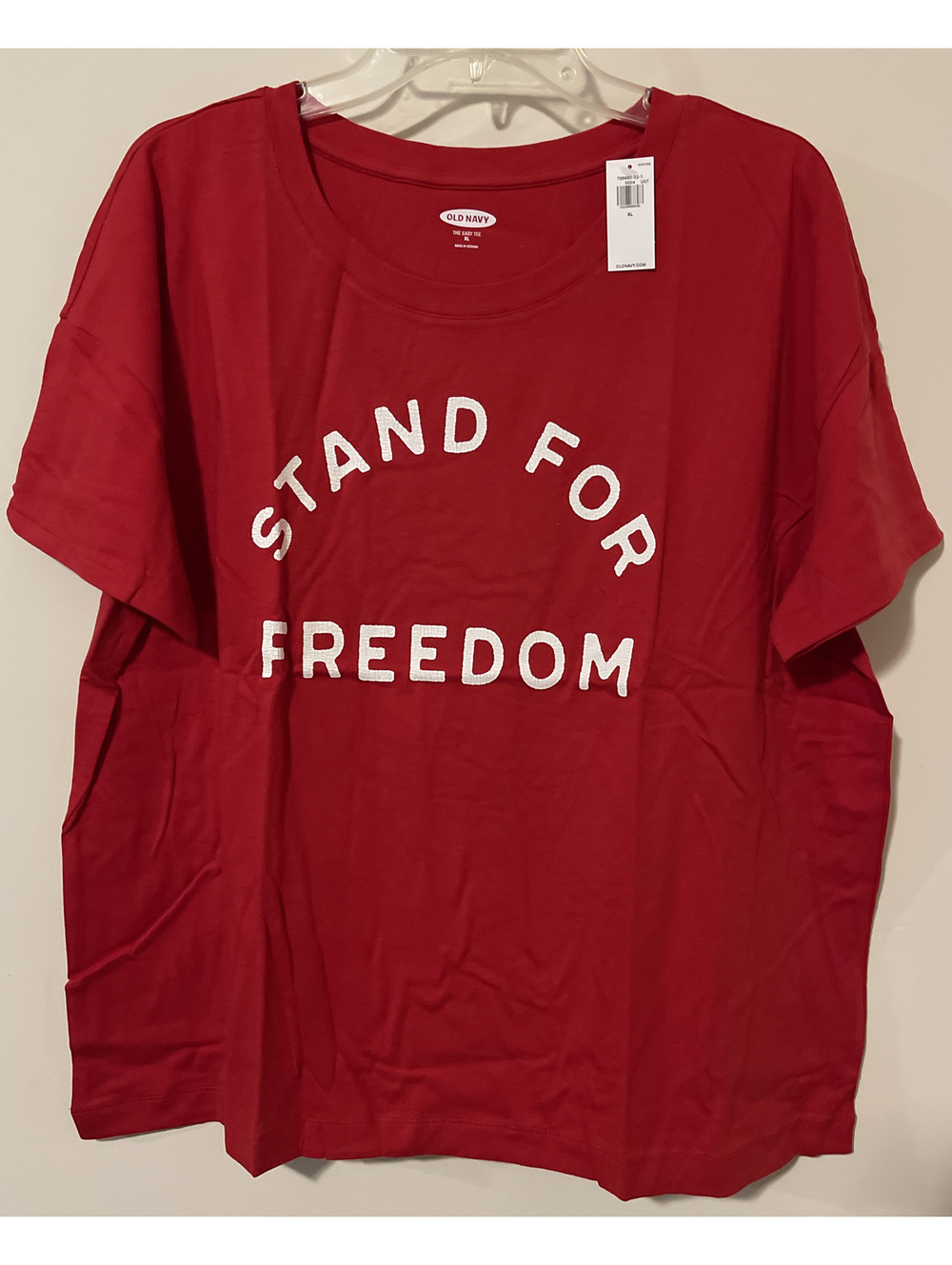 Old Navy Womens XL Red Short-Sleeved STAND FOR FREEDOM Easy Tshirt NWT! A3895